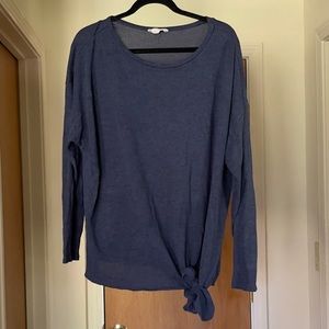 Long Sleeve Tie Bottom Knit Blouse